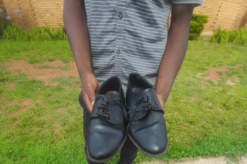 second-hand school shoes